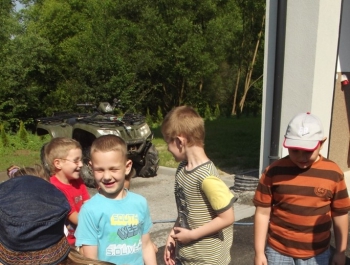 Pokaz OSP Łękawica dla dzieci ze szkoły podstawowej - zdjęcie28
