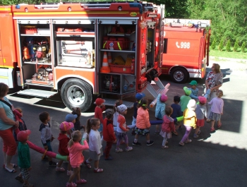 Dzień Dziecka ze strażakami z Łękawicy - zdjęcie11