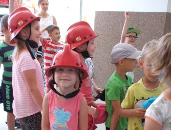 Dzień Dziecka ze strażakami z Łękawicy - zdjęcie6