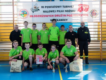 III Powiatowy Turniej Halowej Piłki Nożnej MDP w Łękawicy zakończony - zdjęcie5