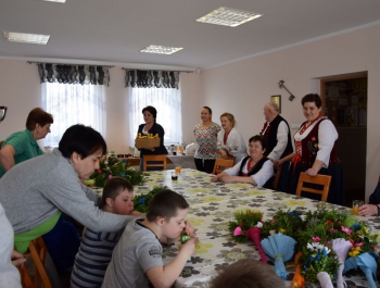 Podopieczni Fundacji Pomocy Dzieciom na warsztatach w Łękawicy - zdjęcie6