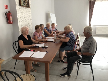 Z nową energią i na nowych zasadach realizujemy kolejne zajęcia i warsztaty w Klubie Seniora w Łękawicy - zdjęcie7