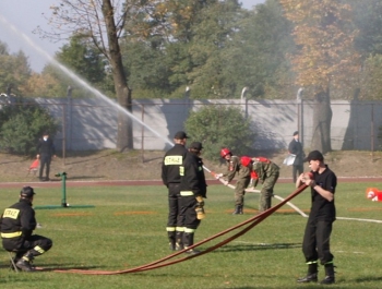 Kobieca drużyna OSP  Kocierz Moszczanicki na wojewódzkich zawodach sportowo pożarniczych. - zdjęcie8