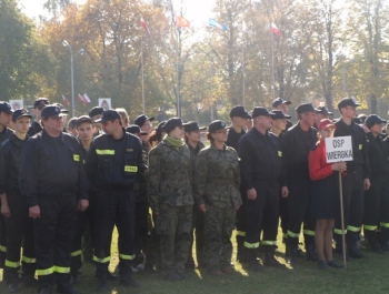 Kobieca drużyna OSP  Kocierz Moszczanicki na wojewódzkich zawodach sportowo pożarniczych. - zdjęcie4