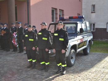 Święto Niepodległości połączone z przekazaniem samochodu strażackiego OSP w Łysinie - zdjęcie10