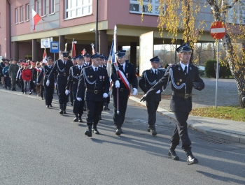 Święto Niepodległości połączone z przekazaniem samochodu strażackiego OSP w Łysinie - zdjęcie1
