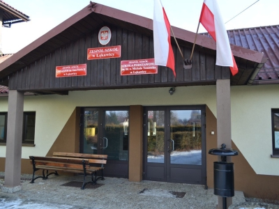 Szkoła Podstawowa w Łękawicy od 9 stycznia 2016 r. nosi imię bł. o. Michała Tomaszka. - zdjęcie1