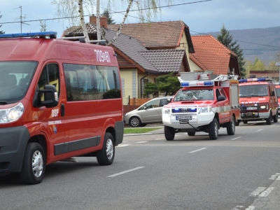 Uroczystość przekazania nowego samochodu ratowniczo-gaśniczego dla OSP Łękawica. - zdjęcie41